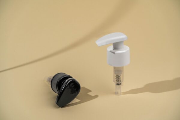 Lotus Losyon Pompası Beyaz and Siyah