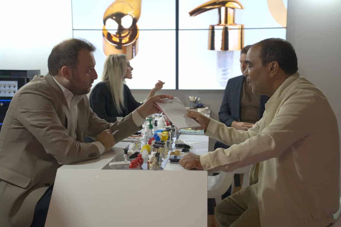 OnePlus-Packaging-Participation-in-Beauty-Istanbul-Exhibition-2024-9